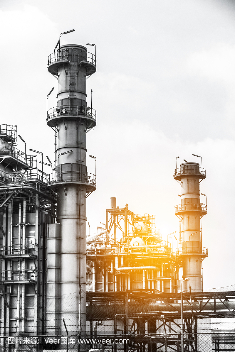關閉工業區。石油和天然氣煉制工業工廠。